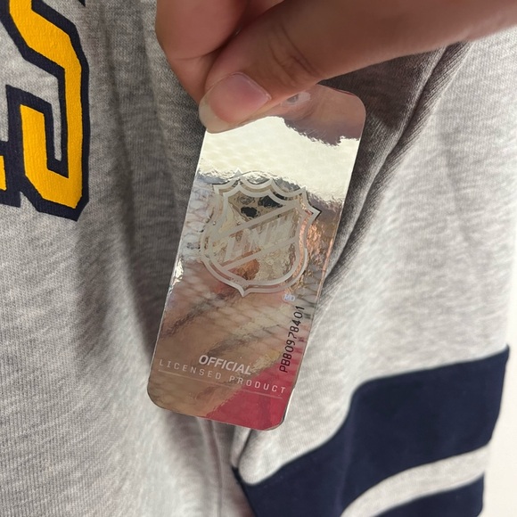 New men’s heather grey Nashville Predators Classic fit lace up size small - Picture 6 of 8